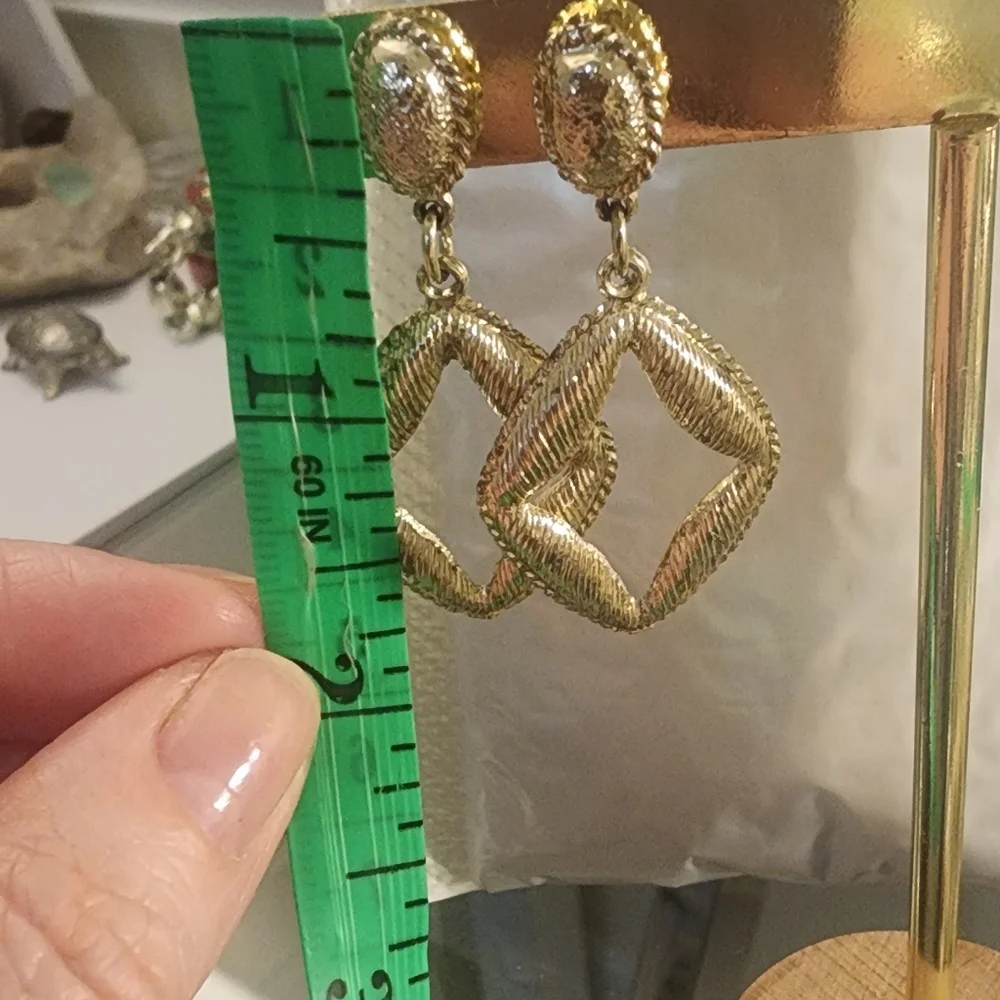 Elegant Gold-Tone‎ Dangle Earrings